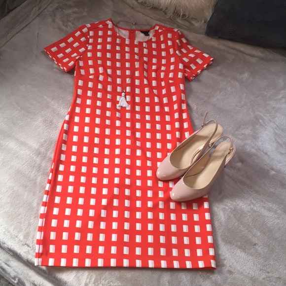 Ann Taylor Dresses & Skirts - Ann Taylor Block Dress